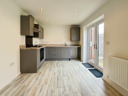 2 bedroom Terraced House to let in Calder Avenue, Gainsborough, DN21