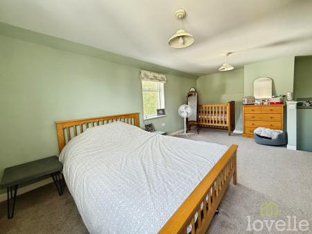 4 bedroom Cottage for sale in South Street, Morton, DN21