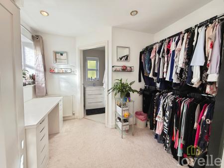 5 bedroom Detached house for sale in Chapel Close, Misterton, DN10