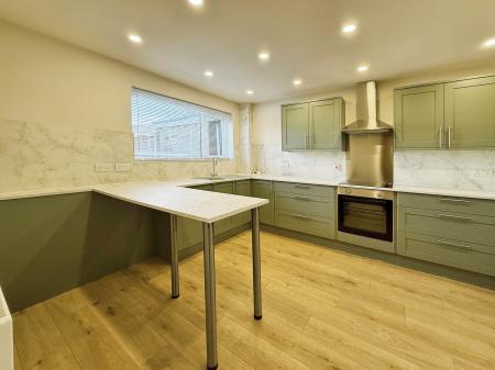 3 bedroom Terraced House to let in Gill Green Walk, Clarborough, DN22