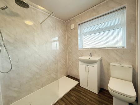 3 bedroom Terraced House to let in Gill Green Walk, Clarborough, DN22