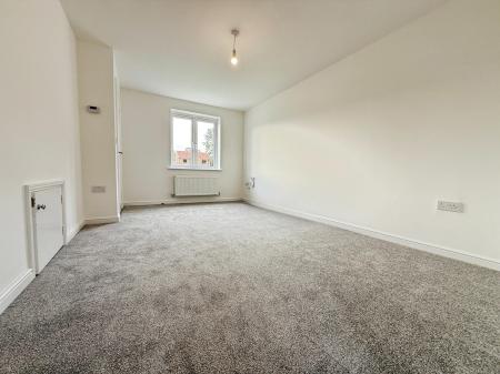 3 bedroom Semi-detached house to let in Alfie Williams Way, Gainsborough, DN21