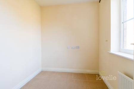 4 bedroom Detached house to let in Sunningdale Way, Gainsborough, DN21