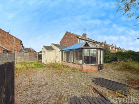 3 bedroom Semi-detached house for sale in George Street, Keadby, DN17