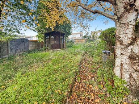 3 bedroom End of terrace house for sale in Westwood, Broughton, DN20