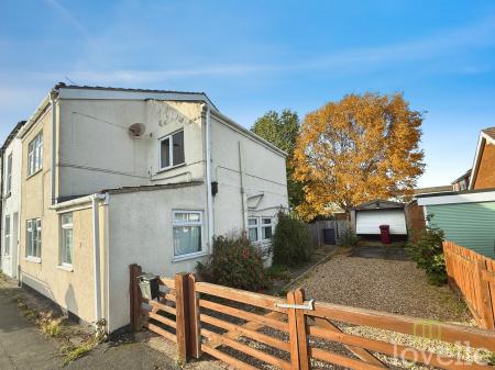 3 bedroom End of terrace house for sale in Westwood, Broughton, DN20