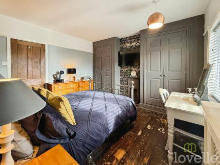 2 bedroom End of terrace house for sale in High Street, Blyton, DN21