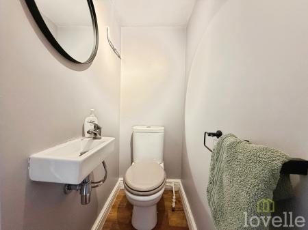 2 bedroom End of terrace house for sale in High Street, Blyton, DN21