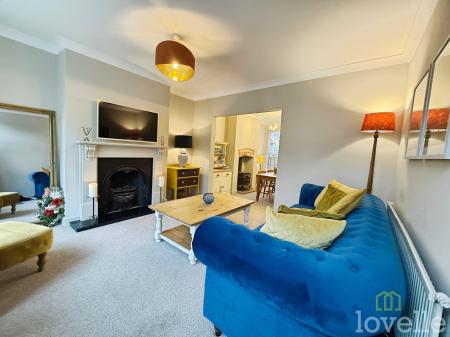 2 bedroom Terraced House for sale in Rectory Avenue, Gainsborough, DN21