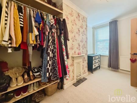 2 bedroom Terraced House for sale in Rectory Avenue, Gainsborough, DN21