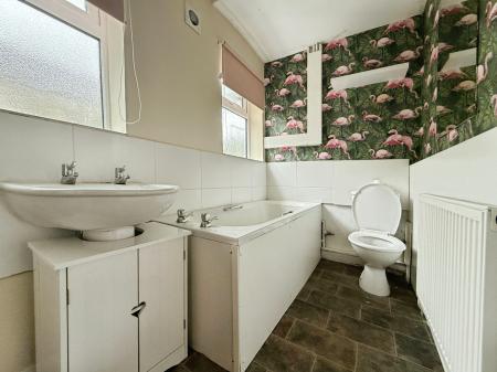 4 bedroom Terraced House to let in Trent Street, Gainsborough, DN21