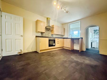 4 bedroom Terraced House to let in Trent Street, Gainsborough, DN21