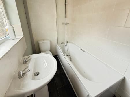 4 bedroom Terraced House to let in Trent Street, Gainsborough, DN21