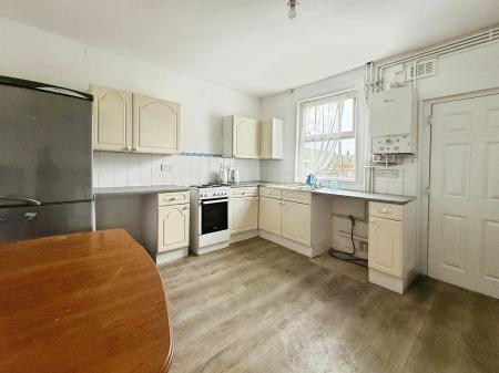 2 bedroom Terraced House to let in Waterworks Street, Gainsborough, DN21