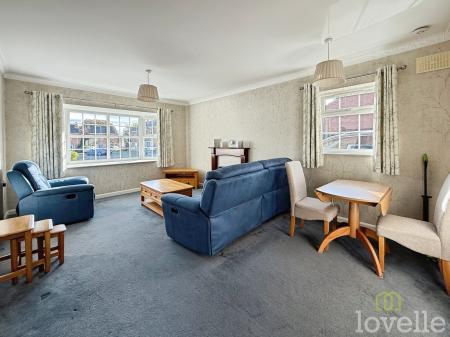 2 bedroom Semi-detached bungalow for sale in Bramley Court, Gainsborough, DN21