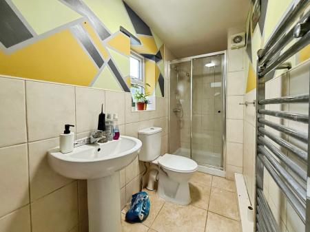 4 bedroom Semi-detached house for sale in Sandsfield Lane, Gainsborough, DN21