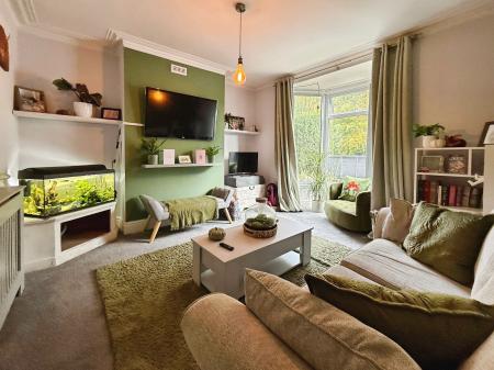 4 bedroom Semi-detached house for sale in Sandsfield Lane, Gainsborough, DN21