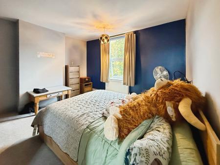 4 bedroom Semi-detached house for sale in Sandsfield Lane, Gainsborough, DN21