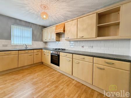 3 bedroom Semi-detached house for sale in The Holt, Gainsborough, DN21