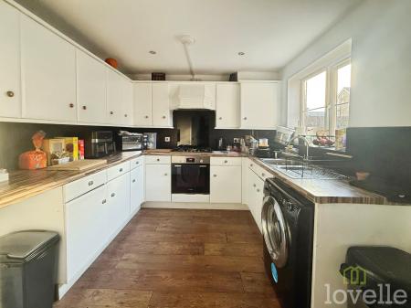 Heron Drive, Gainsborough, DN21