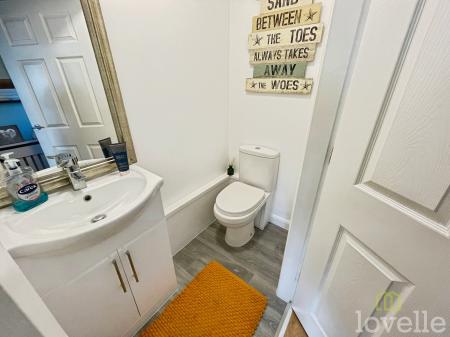 2 bedroom Terraced House for sale in Wellington Way, Hemswell Cliff, DN21