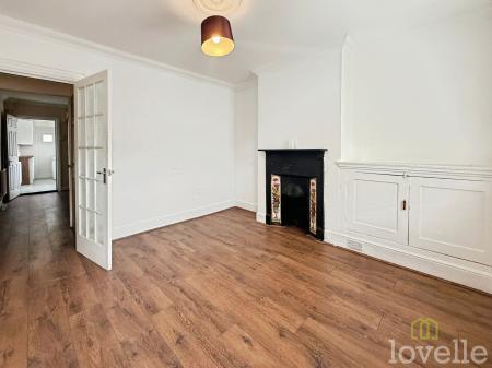 2 bedroom Terraced House to let in Waterworks Street, Gainsborough, DN21