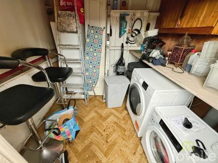 2 bedroom Terraced House for sale in Ropery Road, Gainsborough, DN21