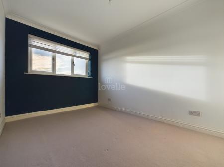 3 bedroom Semi-detached house to let in Pingle Close, Gainsborough, DN21