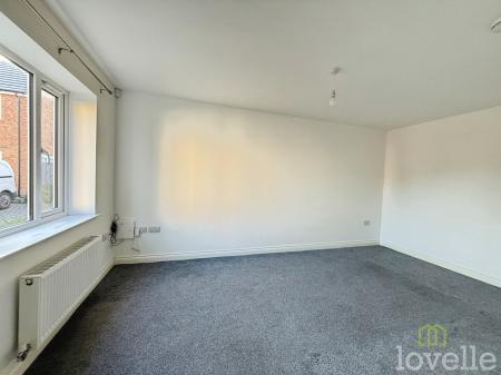 3 bedroom Town house for sale in Alderton Chase, Gainsborough, DN21