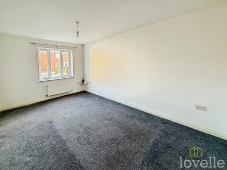 3 bedroom Town house for sale in Alderton Chase, Gainsborough, DN21