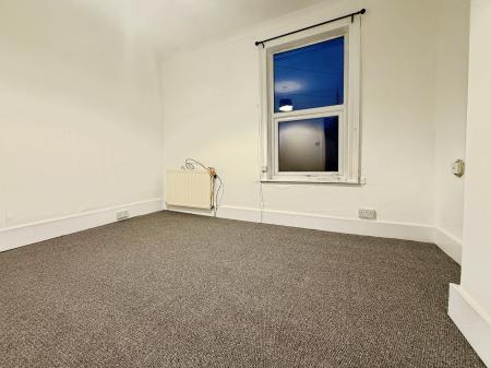 2 bedroom Terraced House to let in Florence Terrace, Gainsborough, DN21