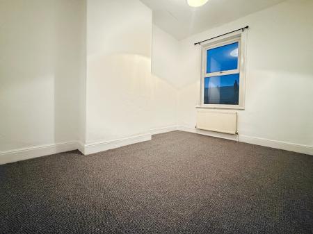 2 bedroom Terraced House to let in Florence Terrace, Gainsborough, DN21