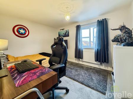 2 bedroom Apartment for sale in Adlington Mews, Gainsborough, DN21