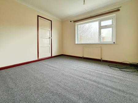 3 bedroom Semi-detached house to let in Laycock Avenue, Gringley on the Hill, DN10