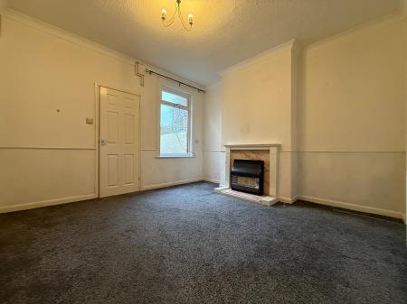 2 bedroom Terraced House to let in Burton Street, Gainsborough, DN21