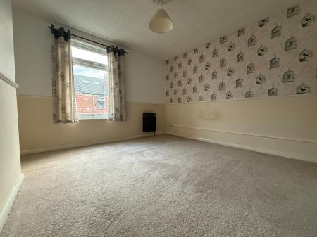 2 bedroom Terraced House to let in Burton Street, Gainsborough, DN21