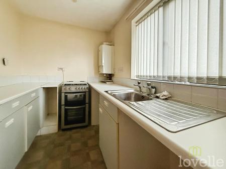 2 bedroom Flat for sale in Warren Close, Gainsborough, DN21