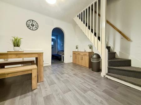 2 bedroom Terraced House to let in Linden Terrace, Gainsborough, DN21