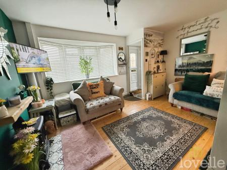 2 bedroom Terraced House for sale in Laurel Close, Gainsborough, DN21