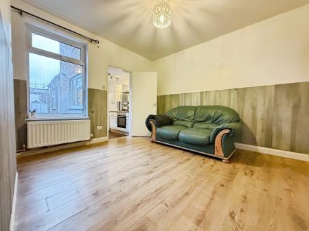 3 bedroom Terraced House to let in Etherington Street, Gainsborough, DN21