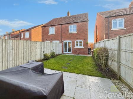 2 bedroom Semi-detached house for sale in Bob Rainsforth Way, Gainsborough, DN21