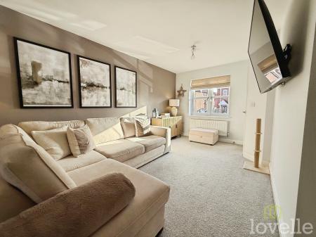 2 bedroom Semi-detached house for sale in Bob Rainsforth Way, Gainsborough, DN21