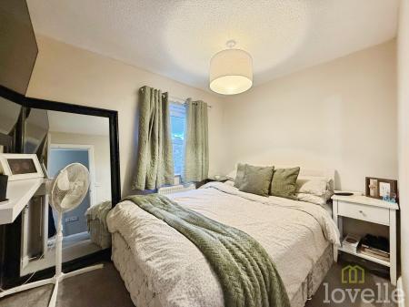 3 bedroom Flat for sale in Rectory Lea, Fillingham, DN21