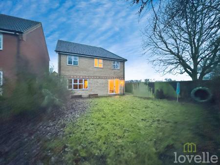 4 bedroom Detached house for sale in Trent Approach, Marton, DN21