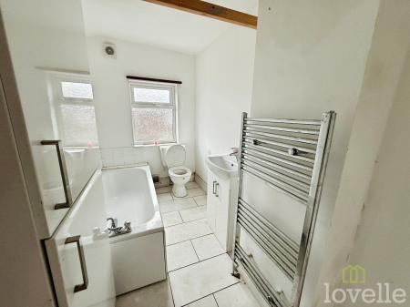 2 bedroom Terraced House for sale in Etherington Street, Gainsborough, DN21