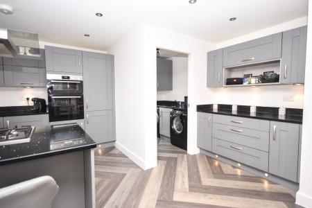 4 bedroom Detached house for sale in Acorn Avenue, Louth, LN11