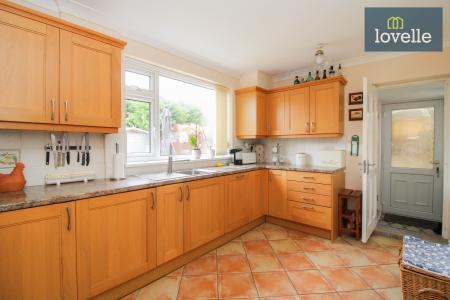 3 bedroom Detached house for sale in Anderby Drive, Grimsby, DN37