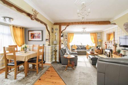 3 bedroom Detached house for sale in Anderby Drive, Willows, Grimsby, DN37