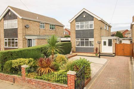 Anderby Drive, Willows, Grimsby, DN37