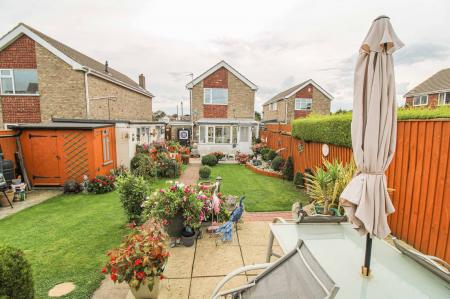 3 bedroom Detached house for sale in Anderby Drive, Willows, Grimsby, DN37